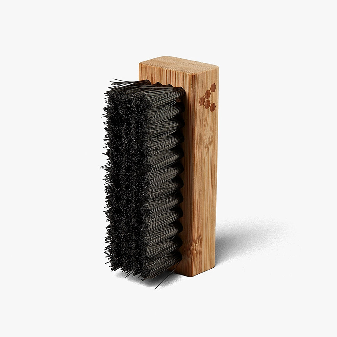 Vivobarefoot Renew: Brush